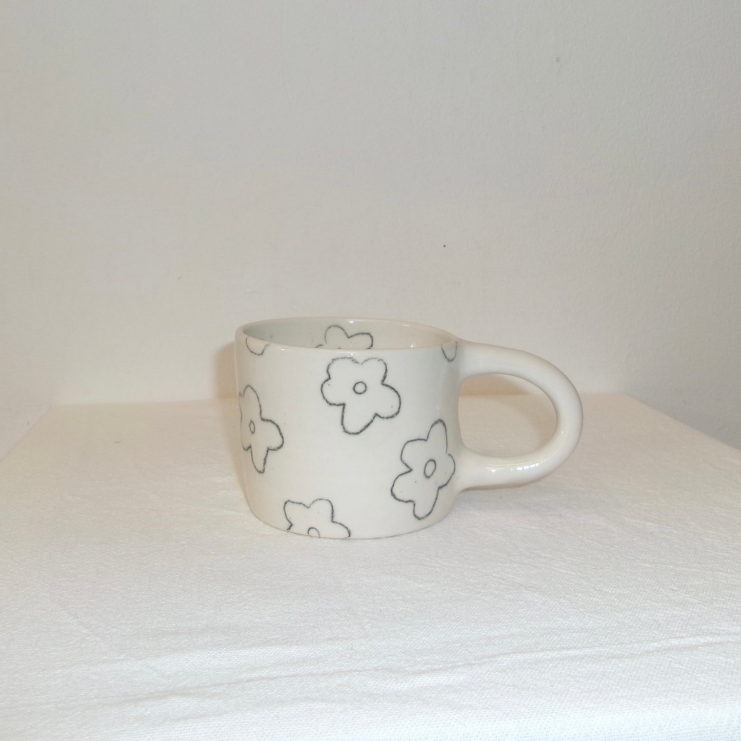 Scribble Groovy Flower Mug